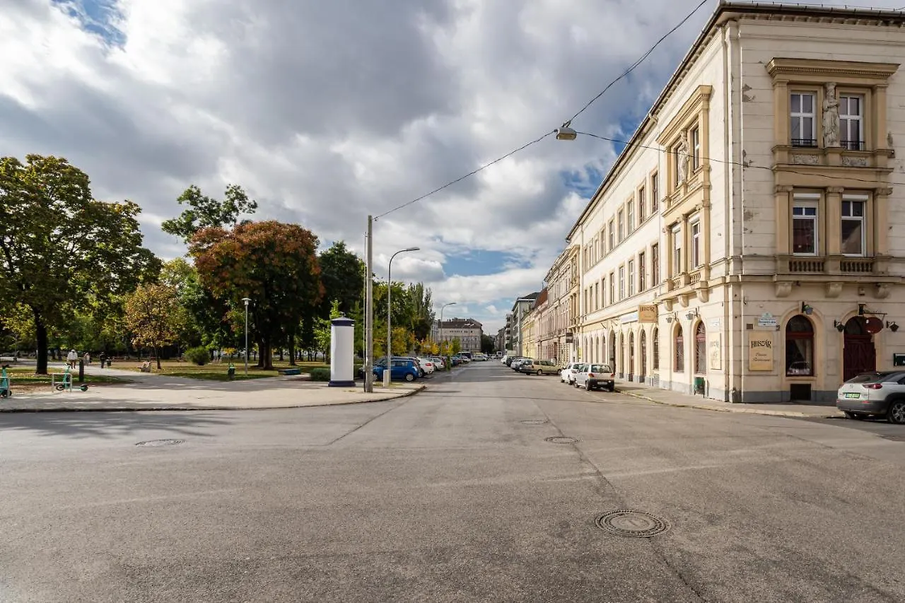 Wanderlust Hideaway Apartment Budapest Hungary