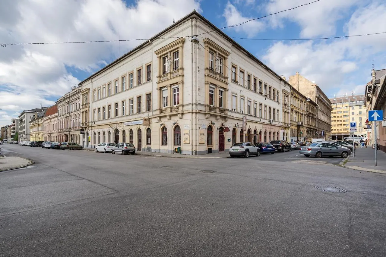 Wanderlust Hideaway Apartment Budapest